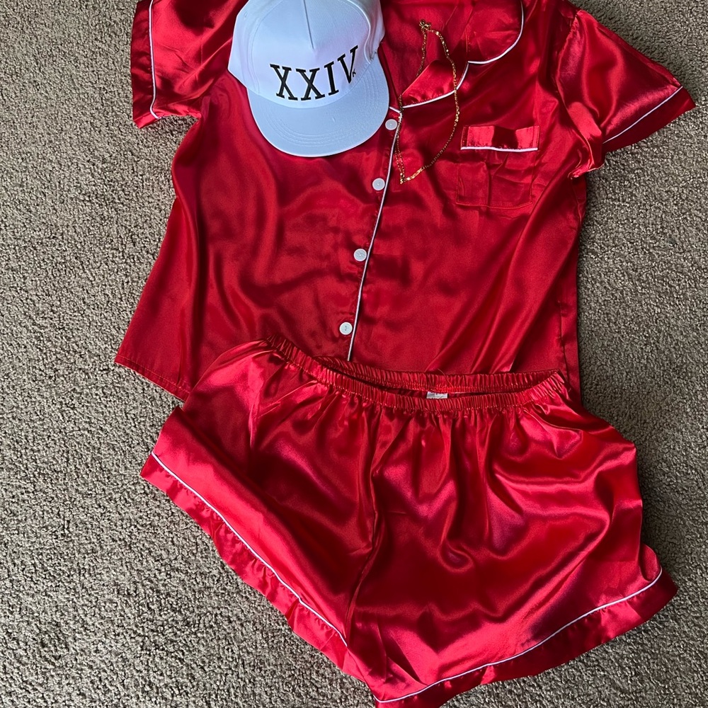 Bruno Mars Costume - Red Satin Pajama Set with Cap SHEIN XXL